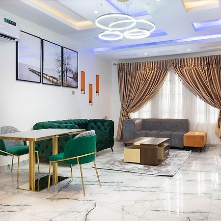 God'S Touch Apartments Remi Fani Kayode Gra. Ikeja Ngoại thất bức ảnh