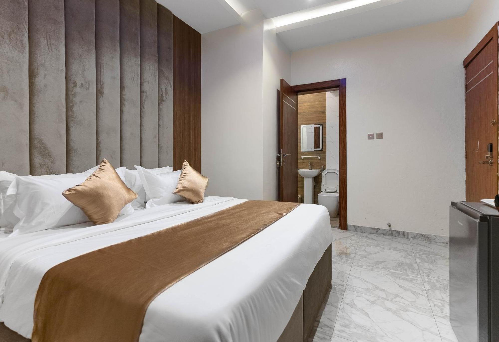 God'S Touch Apartments Remi Fani Kayode Gra. Ikeja Ngoại thất bức ảnh