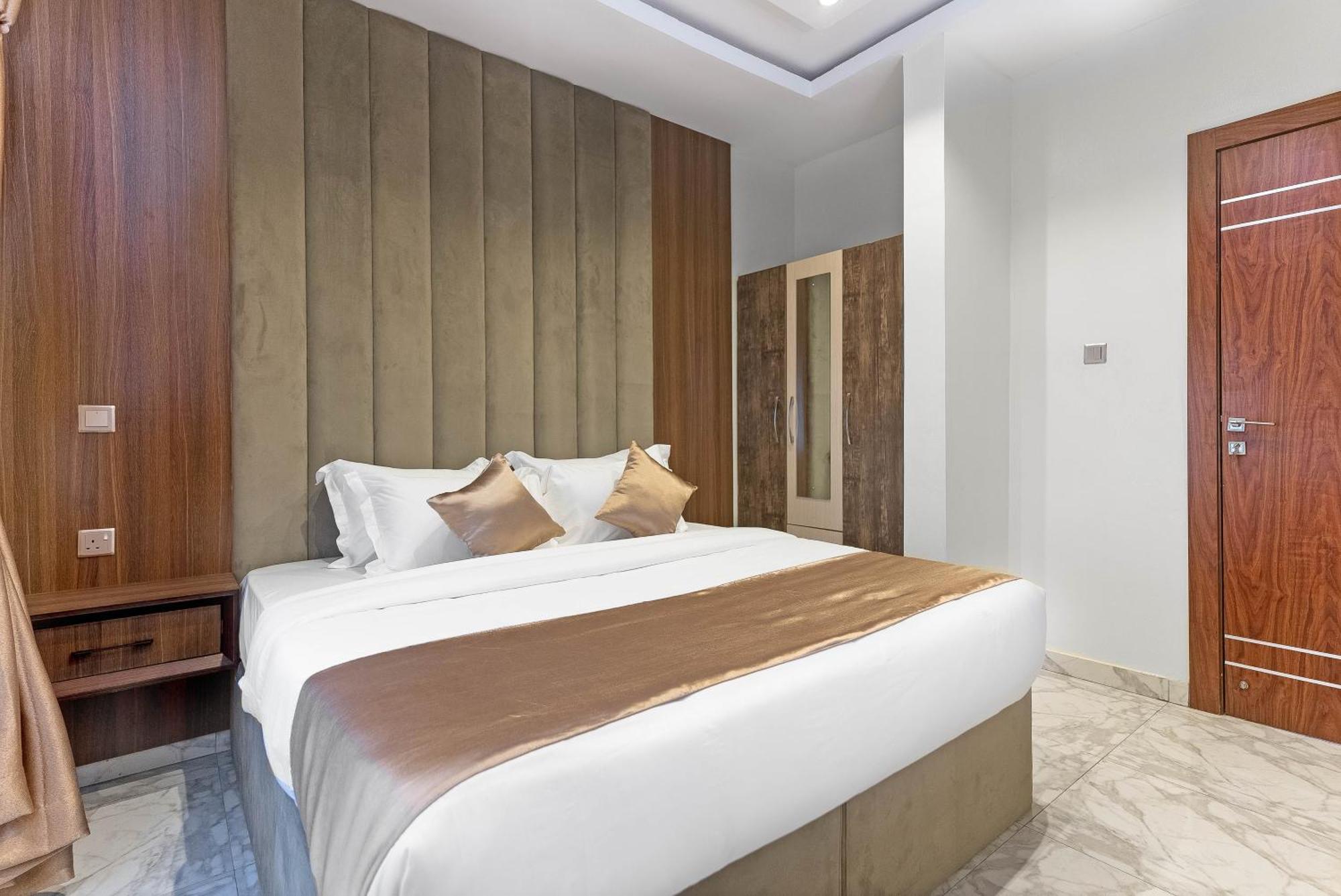 God'S Touch Apartments Remi Fani Kayode Gra. Ikeja Ngoại thất bức ảnh